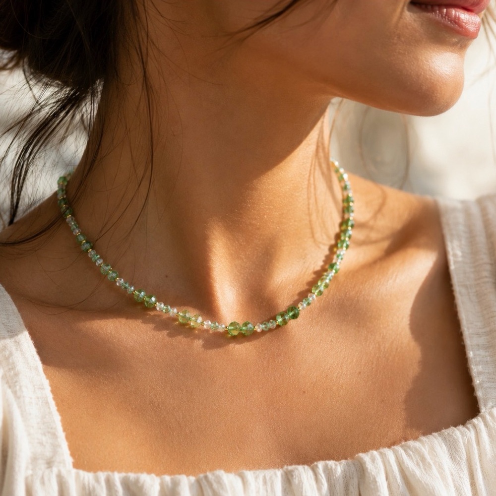 Vintage Green Aurora Borealis Crystal Bead Necklace Gold Filigree Clasp